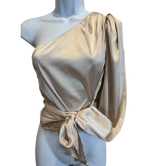 Revolve Beige One Shoulder Satin Wrap Top XXS Romantic Chic More to Come $68 NEW - Picture 5 of 10